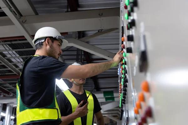 Commercial Refrigeration Services That Improve Cooling System Reliability