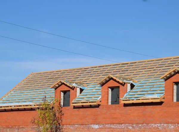 Questions to Ask Before You Hire a Seattle Roofer