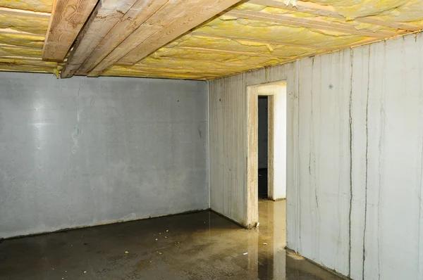 Choosing the Right Crawl Space Vapor Barriers for Long-Term Protection